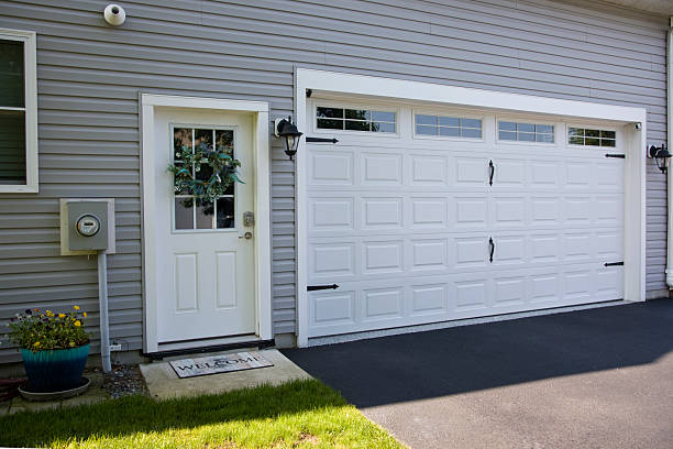 24/7 Emergency Garage Door Panel Replacement experts in Franklin County County, TX